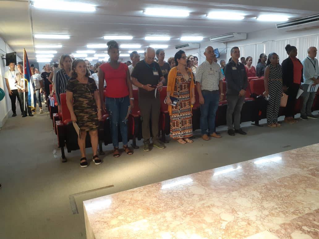 Defendamos juntos los principios de la Revolución