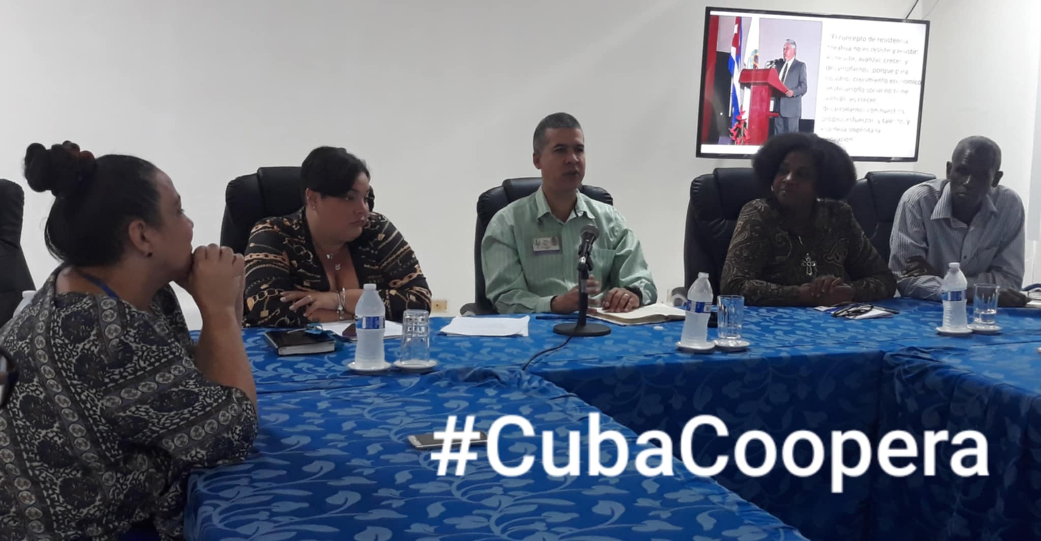 Felicitaciones a los trabajadores de la Ciencia Cubana